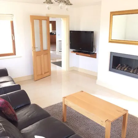 بيت للعطل Rannagh View *